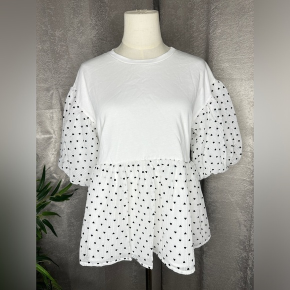 NWT English Factory Contrasting Heart Dotted Puff Sleeve Peplum Top White Sz S - Picture 3 of 13